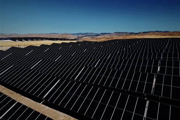 Türkiye’nin temiz enerji rotasında Türk Telekom’dan 530 MWp’lık atılım