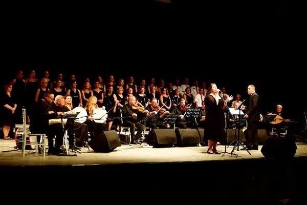 Bornova’da Atatürk’ün sevdiği şarkılar ve kahramanlık türküleri seslendirildi