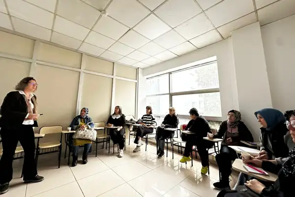 İzmit Belediyesi Engelsiz Ebeveyn Akademisi devam ediyor