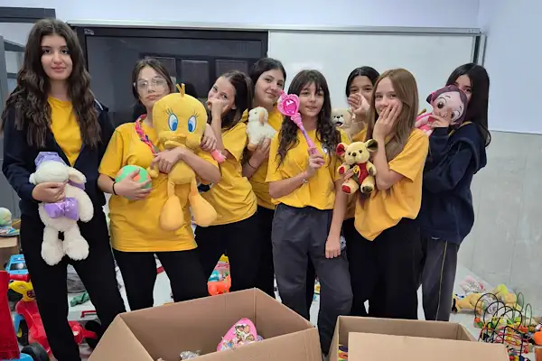 Bursalı öğrencilerden “Oyuncaksız Çocuk Kalmasın” projesi