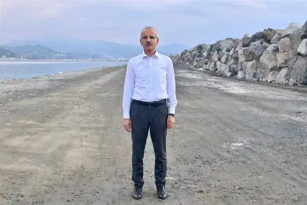 Uraloğlu, Refika Hatun Camii’nin açılışına katıldı