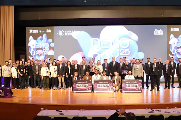 Bursa Demo Day 2025’te girişimciler ödüllerini aldı