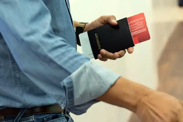 AB’nin vizesiz seyahat hakkını askıya alma kuralları güncellendi 