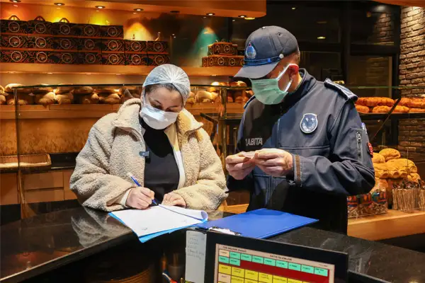 Uşak Belediyesi Zabıtasından gıda güvenliği denetimi 