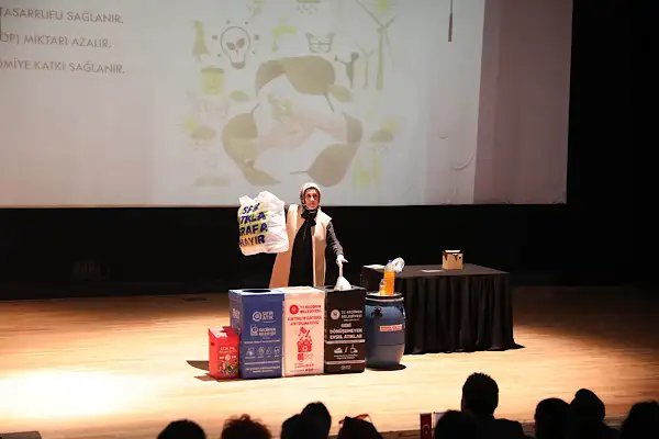 Keçiören’de öğretmenlere çevre ve sıfır atık eğitimi verildi