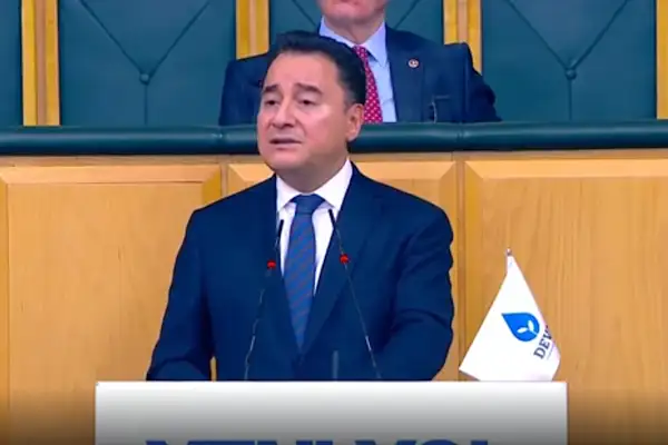 Babacan’dan “Kalıcı Yaz Saati” tepkisi