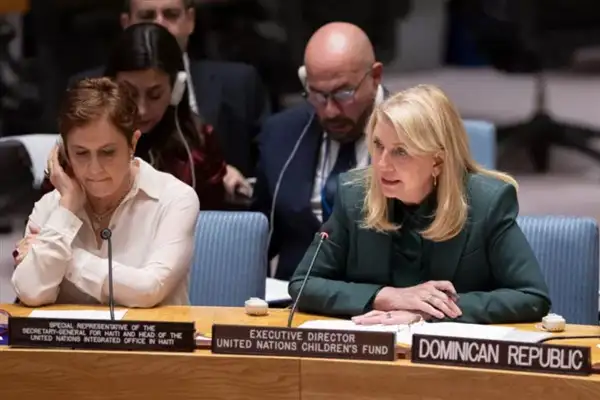 Russell: Sağlık çalışanlarına yatırım yapmak uzun vadeli getiriler sağlar